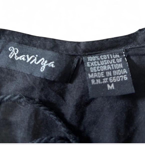 Raviya Black Tunic with white Embroidery - Picture 5 of 7